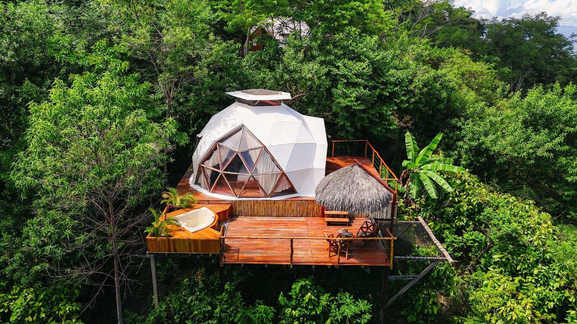 Los Glampings De Taytamaki Тарапото Екстериор снимка