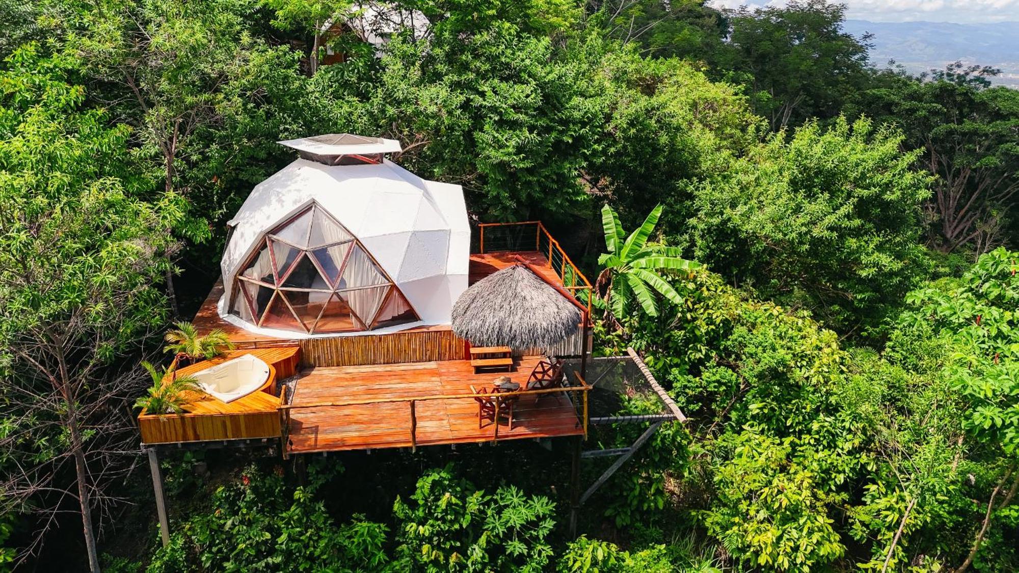 Los Glampings De Taytamaki Тарапото Екстериор снимка